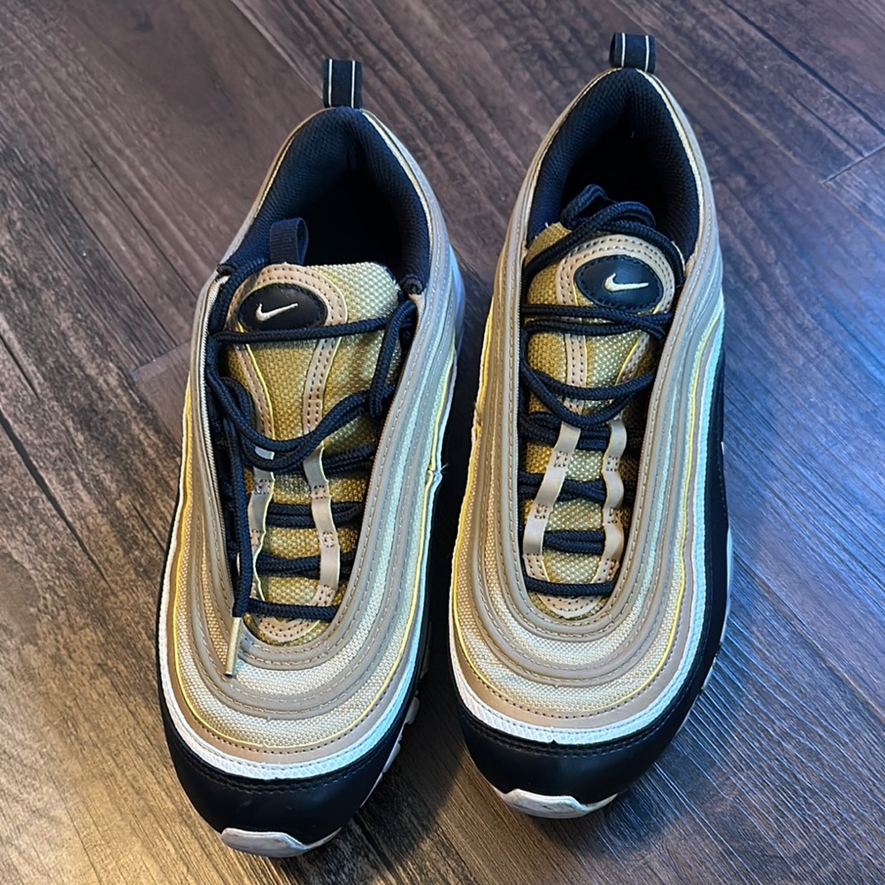 Nike Sneakers size 7.5